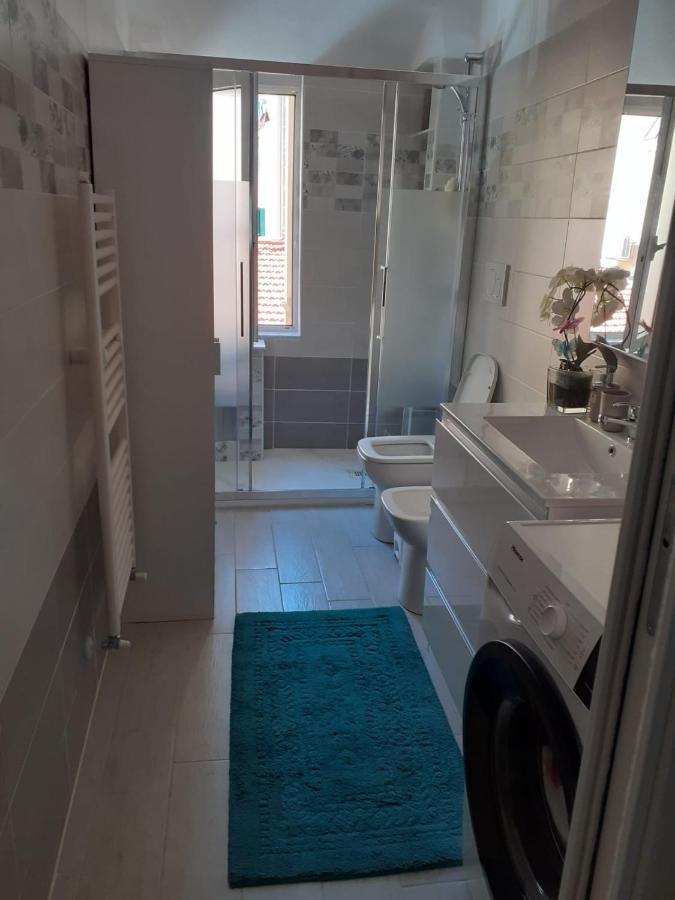 Ferienwohnung Casa Del Porto Savona Exterior foto